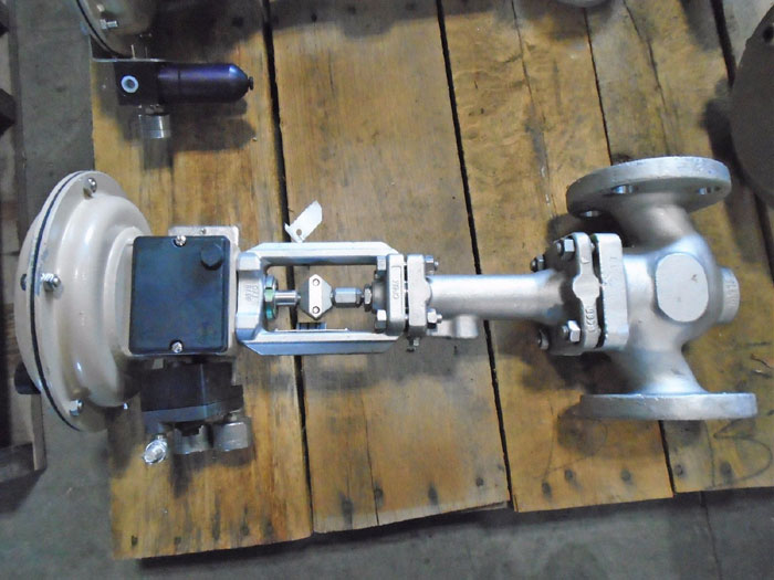 SAMSON 1-1/2" 300# CF8M ACTUATED GLOBE VALVE MODEL 3277 / SERIAL 0207