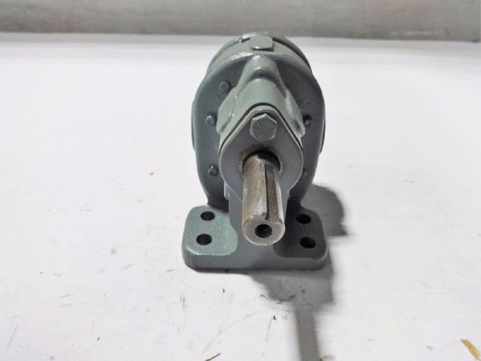 BROWN & SHARPE 1/2" ROTARY GEARED PUMP 713-20-2