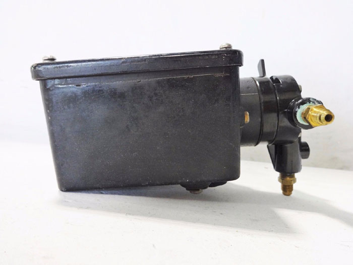 LESLIE SERIES 80 PNEUMATIC VALVE POSITIONER C40-BDC-Z002