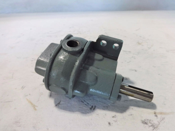 BROWN & SHARPE ROTARY GEAR PUMP 1S