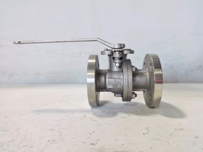 QUADRANT 1-1/2" 300# CF8M FLANGED FLOATING BALL VALVE 3605