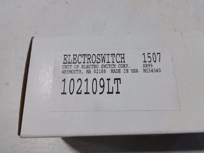 LOT OF (2) ELECTROSWITCH 102 SERIES AUXILIARY SNAP-ACTION SWITCH 102109LT