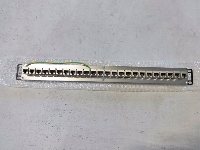 BLACK BOX FEED-THROUGH CAT6 PATCH PANEL 24 PORT SHIELDED JPM814A