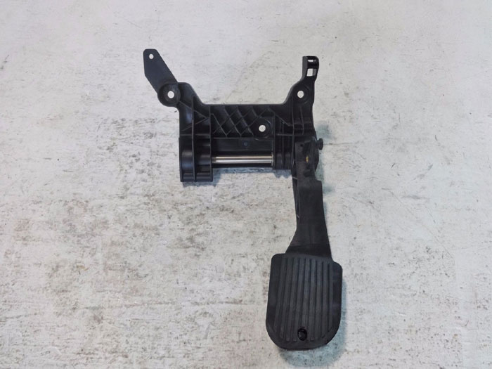 HYSTER BRAKE PEDAL & GAS PEDAL SET 8547128  PA+30GF