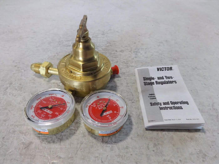 VICTOR COMPRESSED GAS REGULATOR - ACETYLENE TYPE - CSR 460A-510