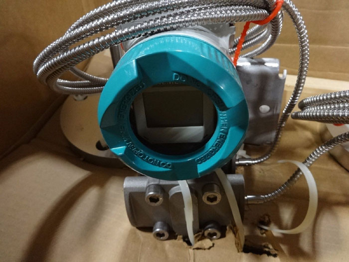 SIEMENS 3" 150 DIFFERENTIAL PRESSURE TRANSMITTER 7MF4433 w/ DIAPHRAGMS