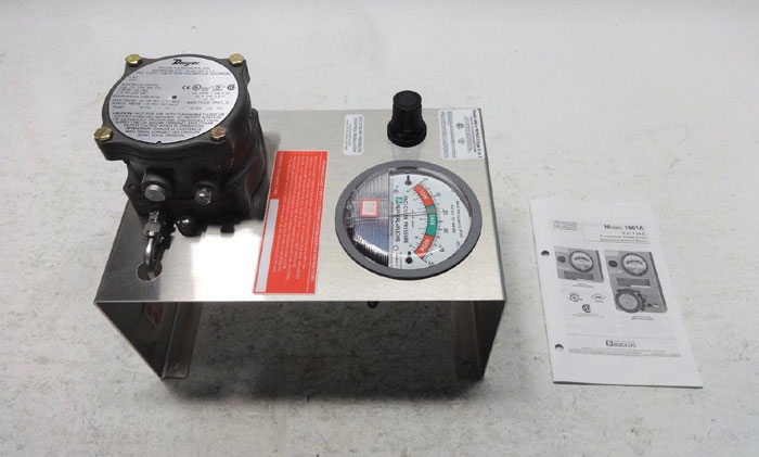 PEPPERL & FUCHS TYPE Y OR Z PRESSURIZATION PURGING SYSTEM 1001A-WPS-CI