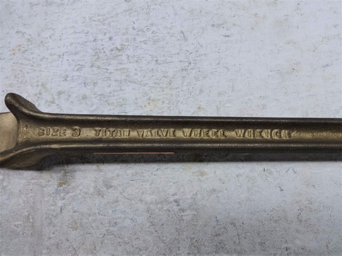 GEARENCH TITAN VALVE WHEEL WRENCH - SIZE 3