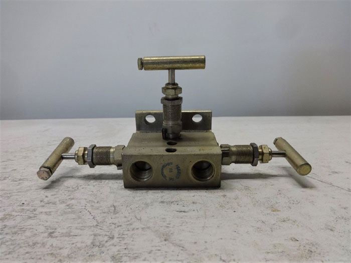 LOT OF (5) ANDERSON GREENWOOD DIFFERENTIAL PRESSURE MANIFOLD VALVES M4THIC-4