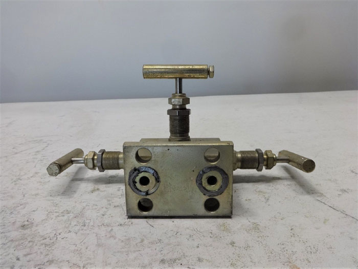 LOT OF (5) ANDERSON GREENWOOD DIFFERENTIAL PRESSURE MANIFOLD VALVES M4THIC-4