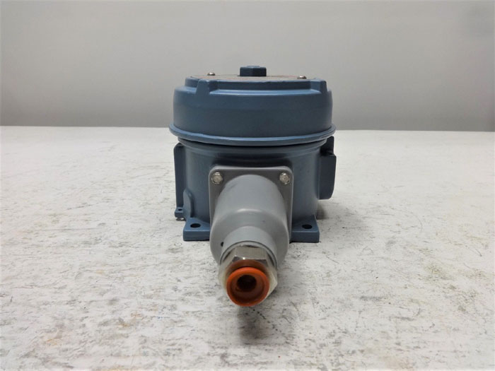 UNITED ELECTRIC PRESSURE SWITCH J120358