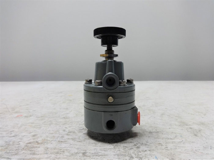 MOORE NULLMATIC PRESSURE REGULATOR 41-15