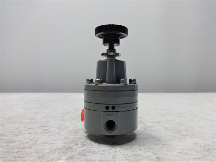 MOORE NULLMATIC PRESSURE REGULATOR 41-15