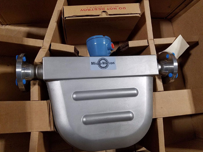 MICRO MOTION CORIOLIS MASS FLOW METER 2" 150#  R200S418NQBAEZZZZ     (C)