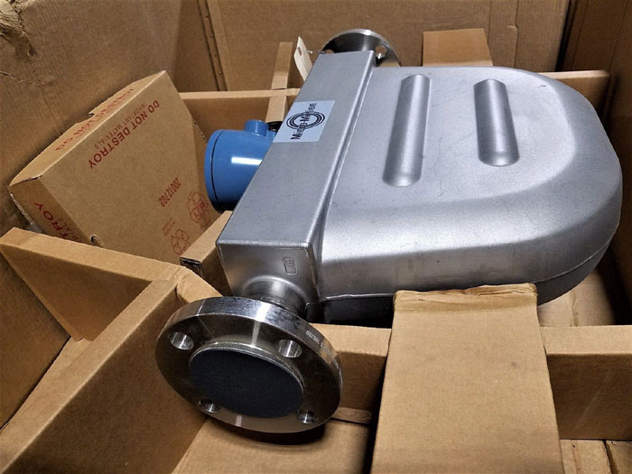 MICRO MOTION MASS FLOW METER 2" 150#  R200S418NQBAEZZZZ     (E)