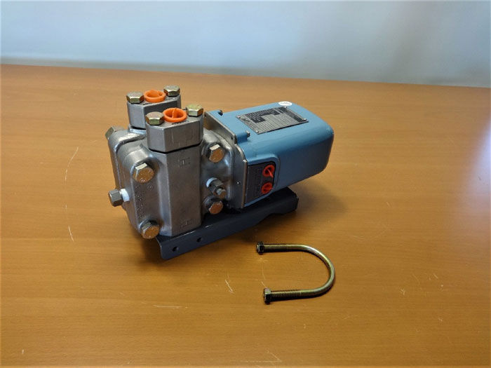 FOXBORO DIFFERENTIAL PRESSURE TRANSMITTER 13A-MS2