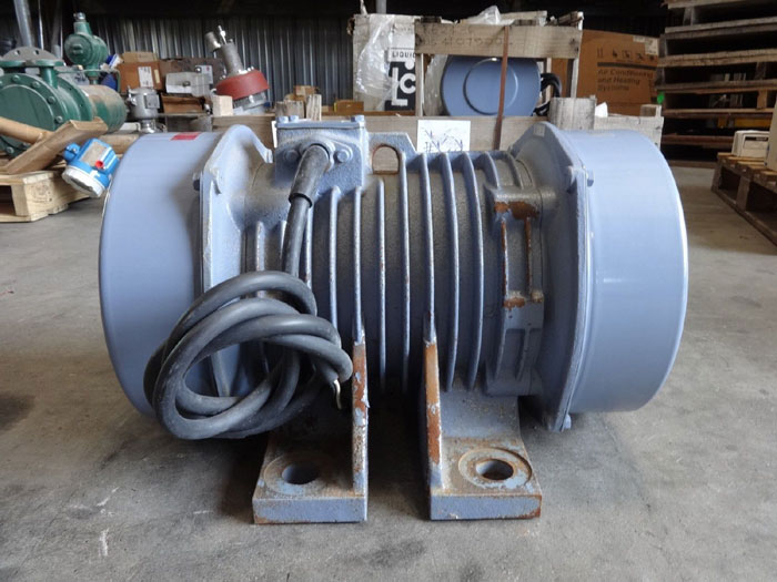 Cleveland Vibrator Co. Industrial Vibrator RE-24-6BK