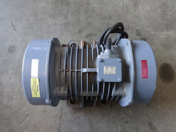 Cleveland Vibrator Co. Industrial Vibrator RE-24-6BK