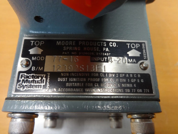 MOORE TRANSDUCER 77-16 WITH ACROMAG PNEUMATIC TRANSMITTER 160T-FM-1