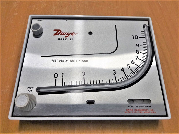 Dwyer Mark II Model 28 Manometer 