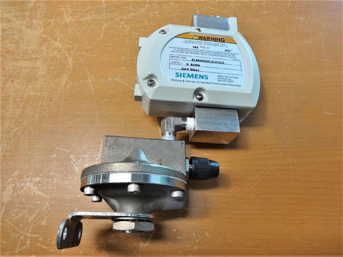 SIEMENS WALLACE & TIERNAN ARMA-VIEW II ARMORED FLOWMETER 5135M02XVXIXDXX