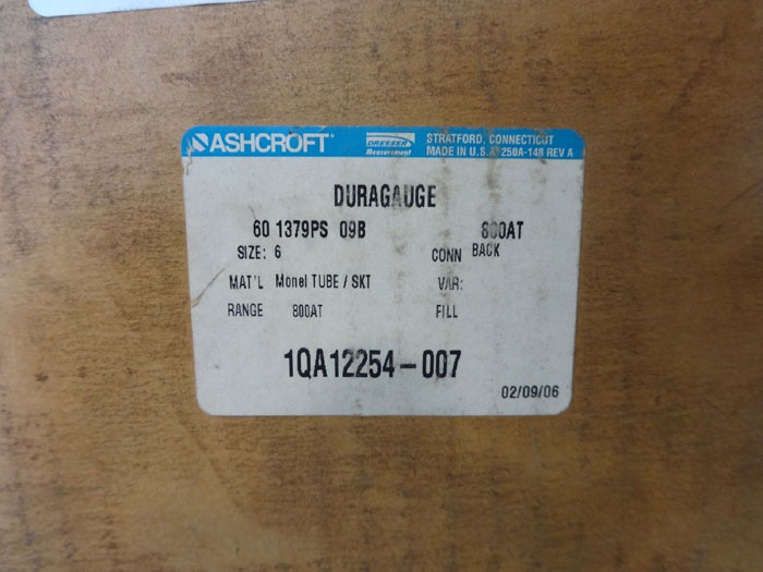 ASHCROFT 1379 DURAGAGE 0-800 ATMOSPHERE, SIZE 6, MONEL K500, 1/4" BACK CONN