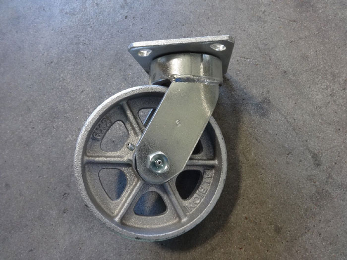 LOT OF ALBION 6" x 2" SWIVEL CASTERS, IRON, 1,200 LB. CAPACITY, TOP PLATE MOUNT