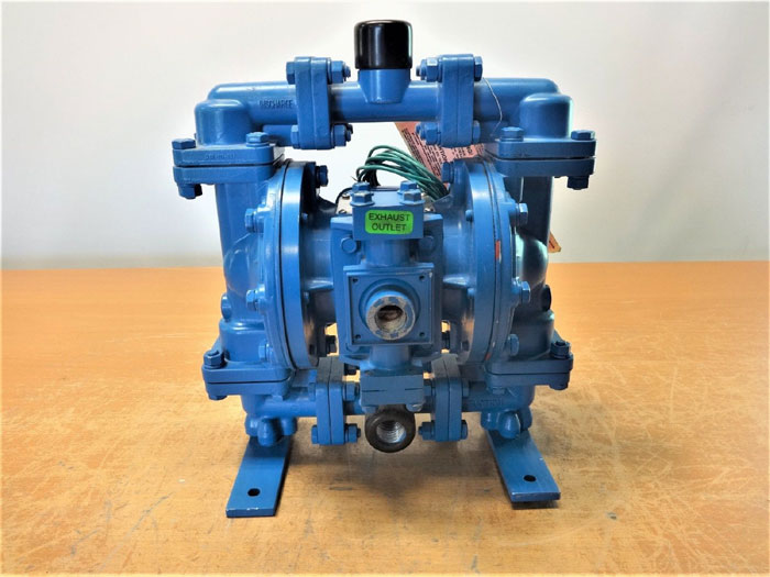 SANDPIPER 1/2" AIR DOUBLE DIAPHRAGM PUMP 125 PSI, S05B1A2TANS700.