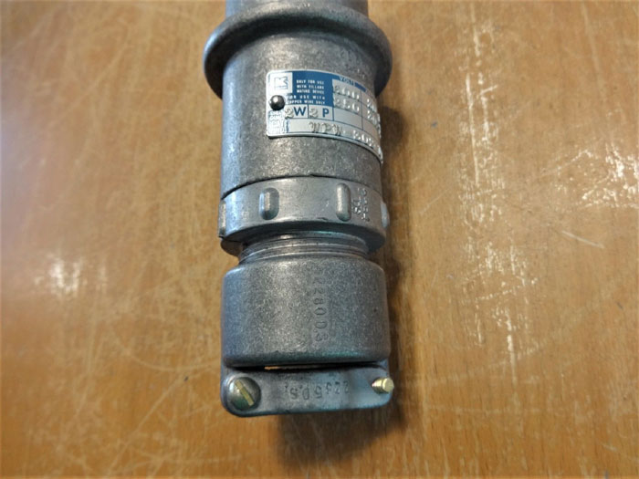 KILLARK 600V, 30A, 2W, 3-POLE PIN & SLEEVE RECEPTACLE PLUG WPW-302-D123