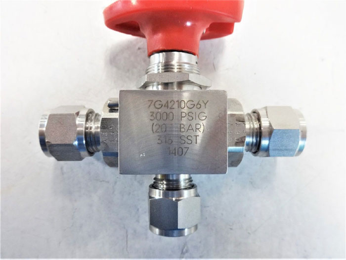 HOKE 3/8" TUBE END 3-WAY BALL VALVE, 316 STAINLESS STEEL, 3000 PSI, #7G4210G6Y