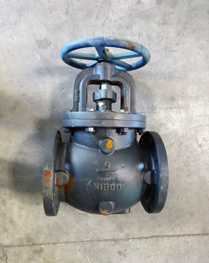 NIBCO 6" CARBON STEEL FLANGED GLOBE VALVE, 125 SWP, 200 WOG, FIG F718N