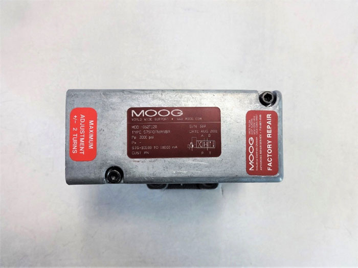 MOOG HYDRAULIC SERVO VALVE, 3000 PSI, MODEL# -062F120, TYPE# S75FOFMAVBR