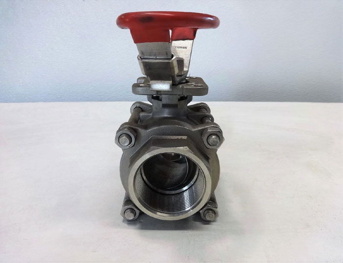 2" NPT 3PIECE FULL PORT THREADED BALL VALVE, CF8M, 1000 WOG, OVAL HANDLE