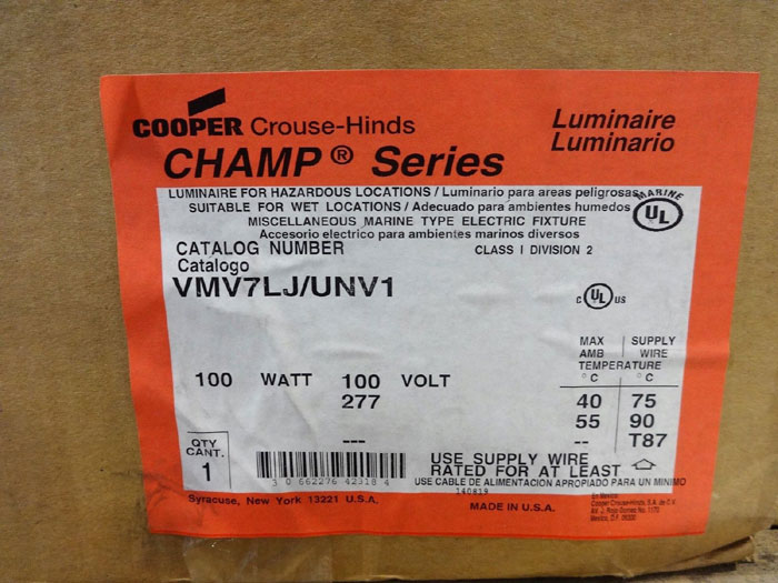 Cooper Crouse-Hinds VMV7LJ/UNV1 Champ LED Luminaire 100W for Hazardous Location