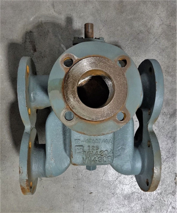 Kraissl 6-Way Transfer Valve, 3" Flanged, Cast Iron, 72-43AAFS