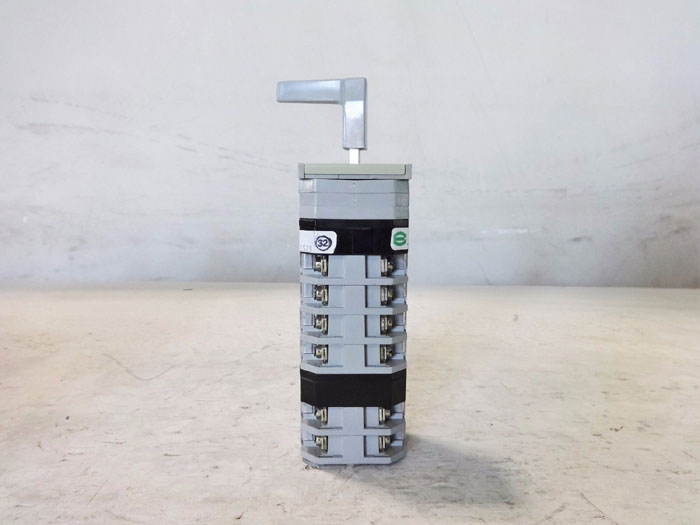 ELECTROSWITCH ROTARY CIRCUIT BREAKER CONTROL SWITCH 20KD58