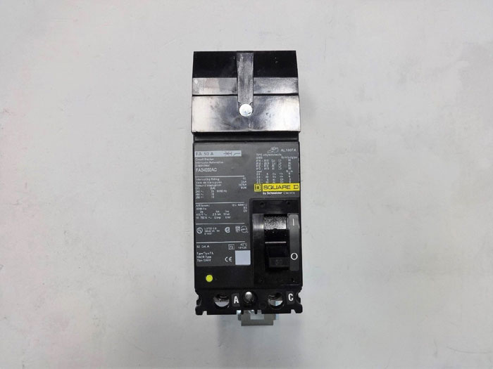 Square D, 50 Amp, 2 Pole, Molded Case Circuit Breaker FA24050AC