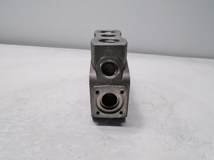 Hydraulic Block #610273