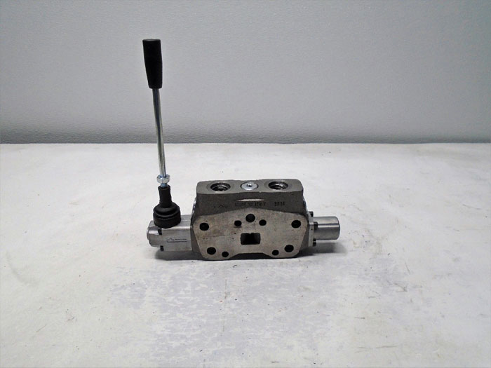 Walvoil Slice Valve #7GHI510251