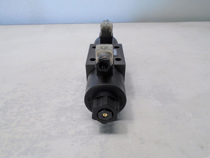 Hyvair Directional Valve D05SD-2F-24D-35