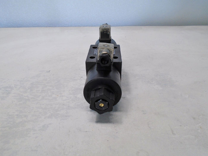 Électrovanne Directionnelle Hyvair D05SD-2C-24D-35 - Neuf (NOS - New Old Stock)