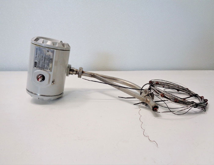 ABB K-Tek Magnetostrictive Level Transmitter Head AT200/TW/L9/A/H2/M4A/FM/253"