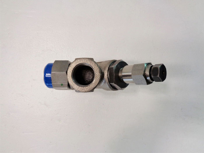 Spirax Sarco 3/4" Thermodynamic Steam Trap TD42L w/ Blowdown Valve 73648