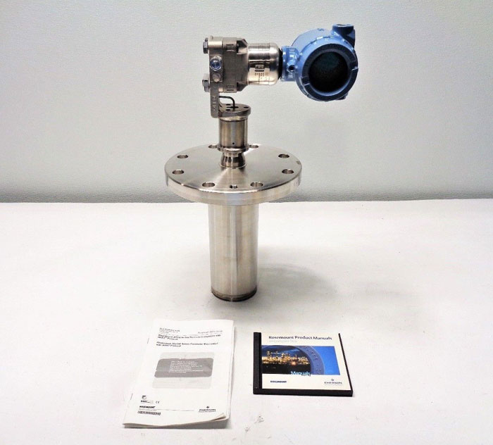 Rosemount Pressure Transmitter, 4" 150# Flange & Tube Body 3051S2CD2A2B11A1AE5M5