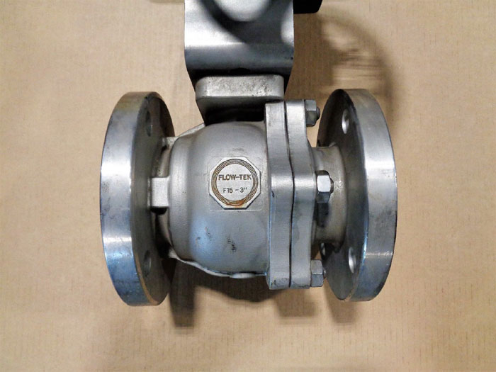 Flow-Tek 3" 150# CF8M 2-Pc Full Port Ball Valve w/ Hytork 280 Actuator