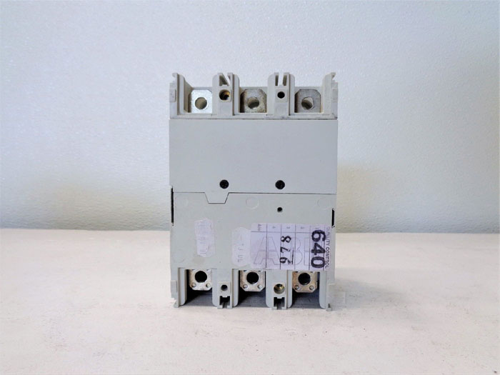 ABB SACE Tmax Molded Circuit Breaker 225A, 3-Pole, SACE T3N 225