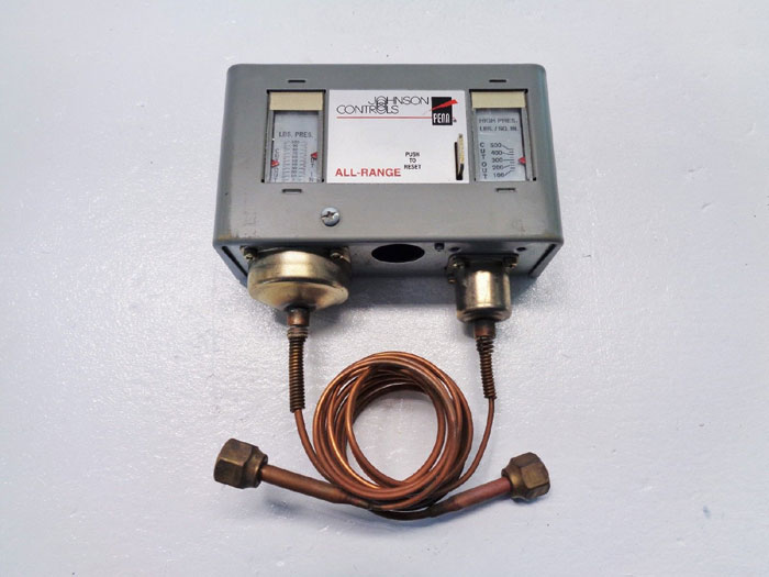 Johnson Controls Penn P70MA-1 Refrigeration All Range Dual Pressure Controller