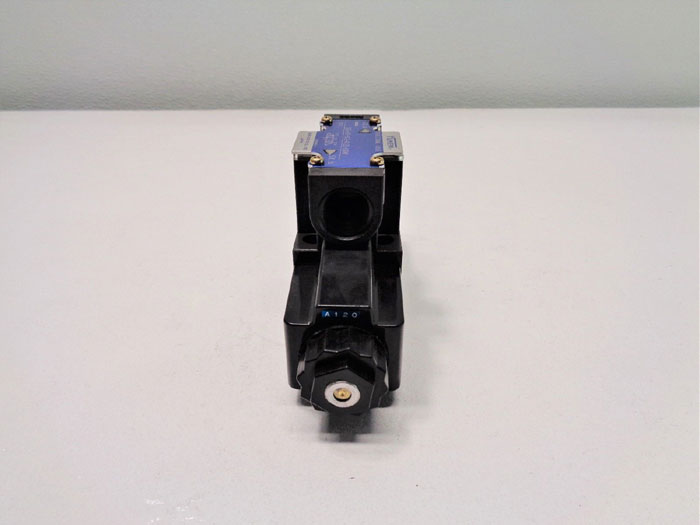 Yuken Directional Valve DSG-01-3C2-A120-6090