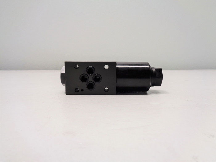 Yuken Directional Valve S-DSG-01-2B2-D24-N-7090