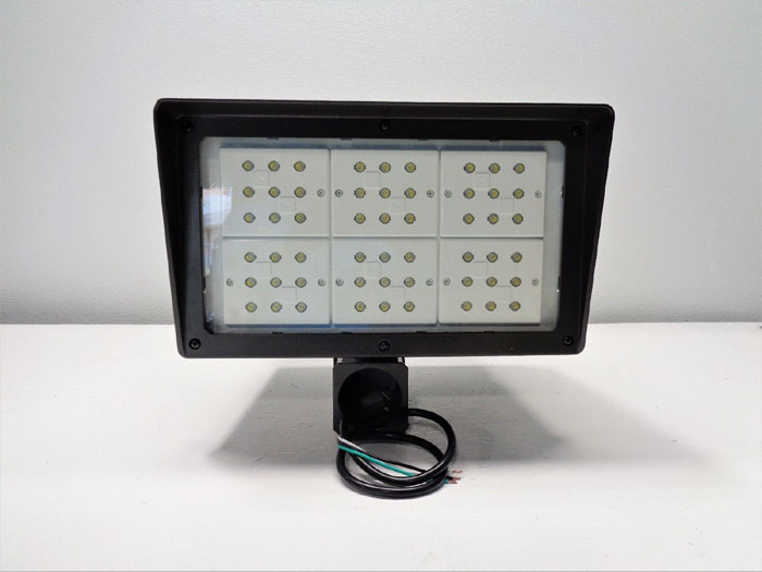 Atlas Alpha Series 162W LED Power Flood Pro Light Fixture PFXL162LEDS